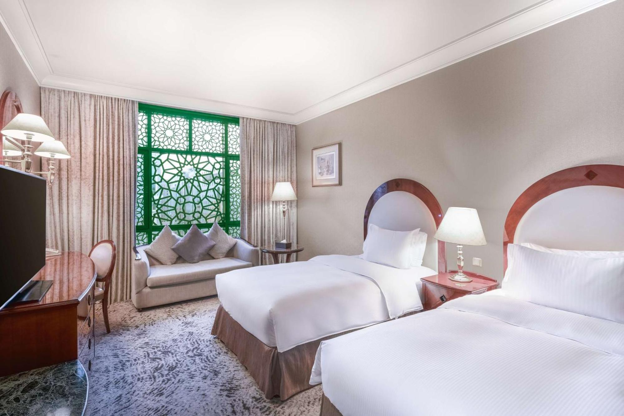 Madinah Hilton Hotel Medina Exterior photo